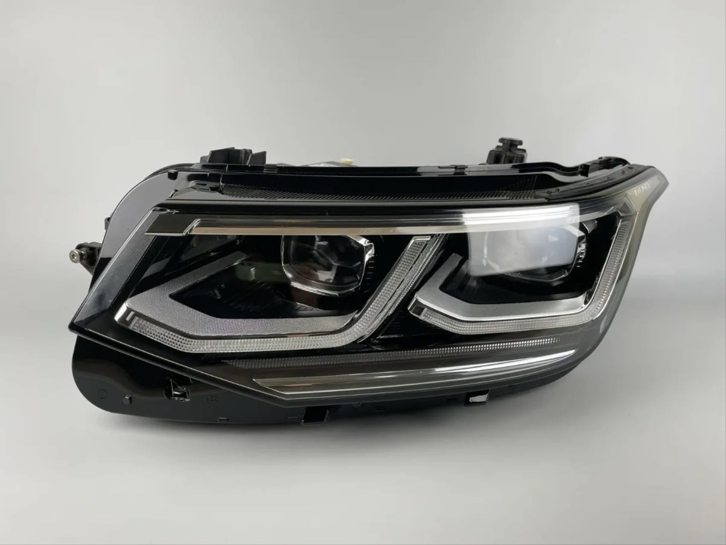 tiguan-led-farlar-2021_6ab5026e4f9c5.jpeg Tiguan Led Farlar 2021+
